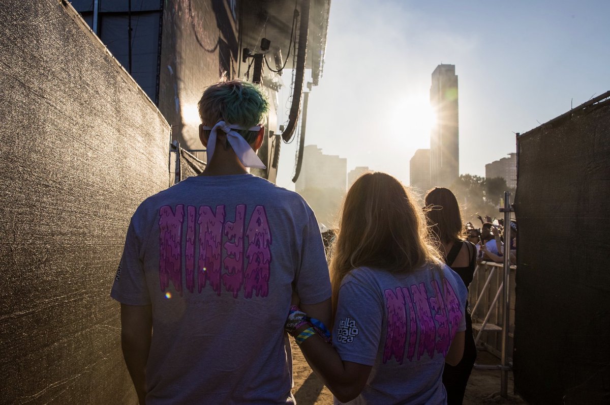 ryanhadji's tweet photo. Lollapalooza 2019 https://t.co/5TmxrXiyHO