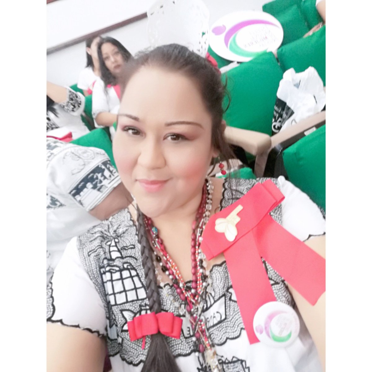 DelgadoYovania's tweet photo. @OnmpriNacional @ENMPRIISTAS @PRI_Nacional @HildaFloresE @marianabenitezt @ruizmassieu Saludos desde Cd del Carmen campeche !! Con Orgullo #MujerPRI #2daGENERACION https://t.co/Vp5Tv0B7O3