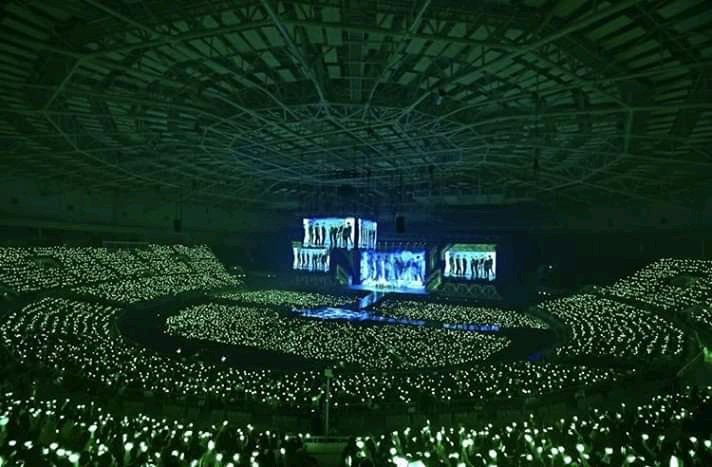 Rozy89350783's tweet photo. Somdy i will be aprt of ths ocean https://t.co/c2brw4fvpW