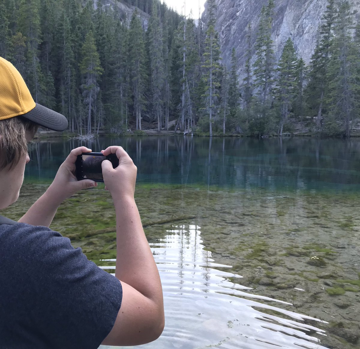 davebehiel's tweet photo. Had a great time with family in southern Alberta but now it’s time to start the road trip! #GnDinABBC First stop #Canmore &amp; the first hike was #GrassiLake An amazing hike with  incredible views! https://t.co/b7wPnlQLll
