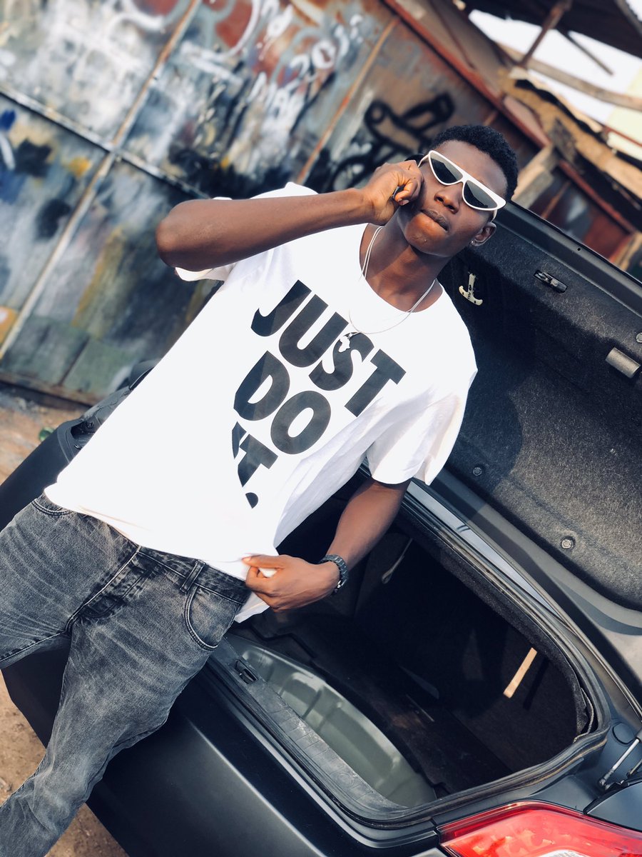 gazzy_nation's tweet photo. Stop over overthinking... just do it 🦍🖤
#Thecompletehousemate
#gazzy #dreamcircle https://t.co/YmdbcmvRcj