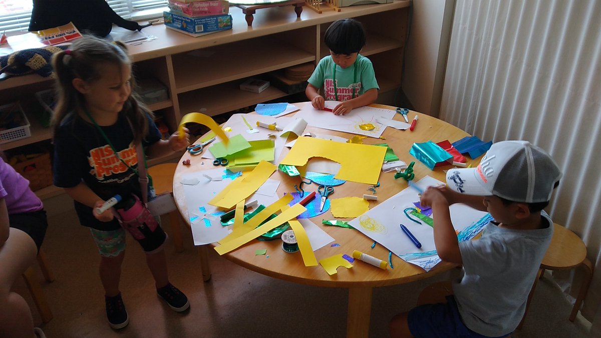 NIS_Summer's tweet photo. Can we make art without paint? The red dots are using paper to make art. https://t.co/ceEBkymDk1