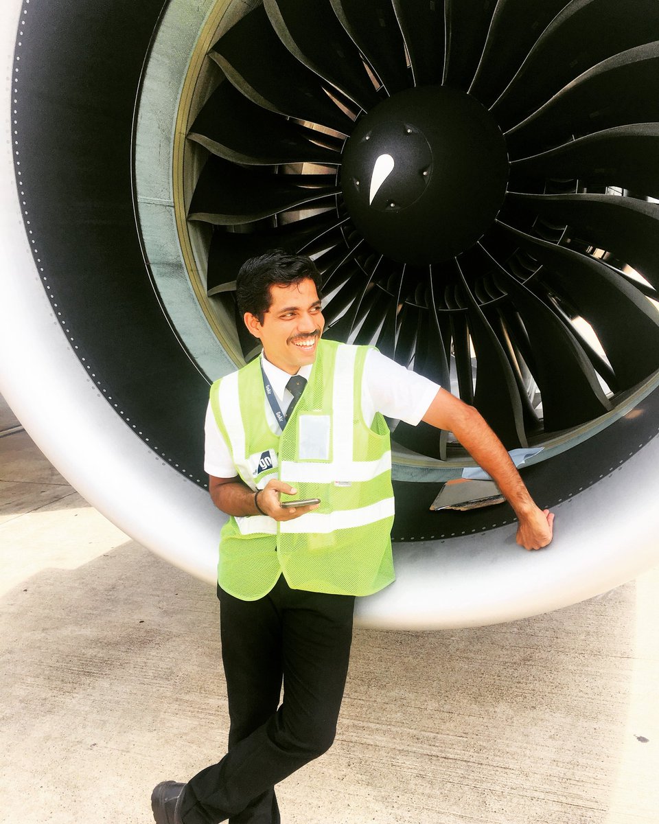 Selvakumar_Srs's tweet photo. Most of the times smilings ☺ are unstoppable and uncontrollable 
#BeSmile #Unstoppable #Uncontrollable 
#FlightAllocation #OpenBay https://t.co/B1DvGd9V8m
