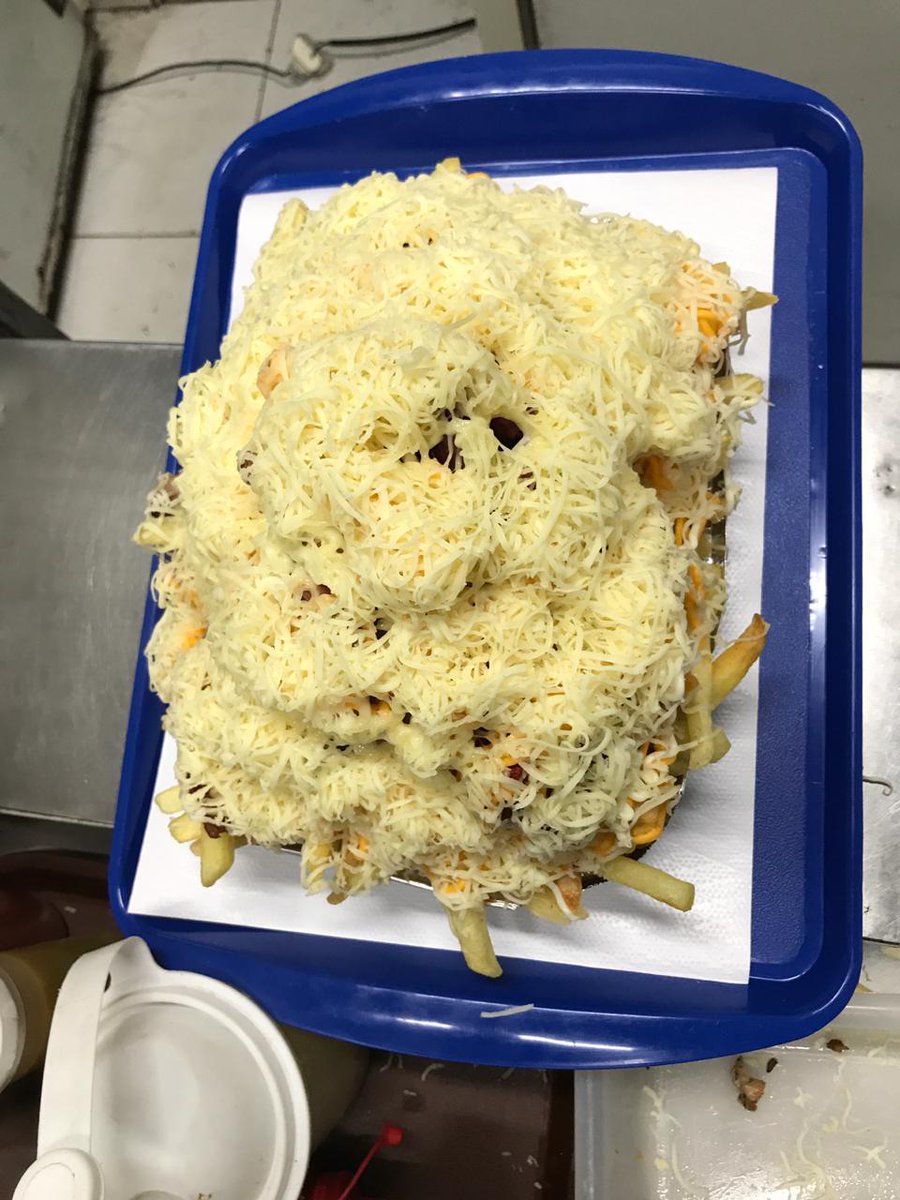 lipeSquenta's tweet photo. GENTE AJUDE A DIVULGAR O MEU TRABALHO ?????

ESSA É A BATATA GG MISTA... VEM COM FRANGO, BACON, LINGUIÇA MINEIRA, CALABRESA, CHEDDAR, CATUPIRY E QUEIJO MUSSARELA 

Fica na praça de Imbariê, duque de Caxias

Dê um RT pra me ajudar ? https://t.co/dElfARgIFR