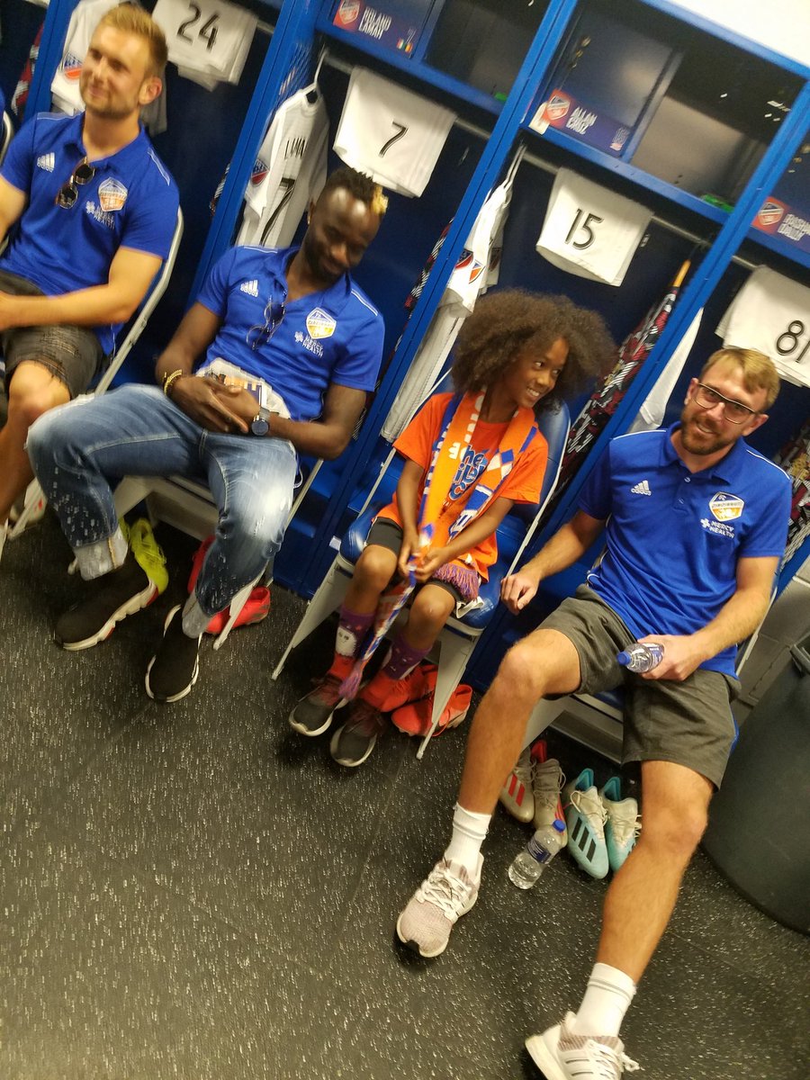 superimu's tweet photo. Great afternoon at #FCCFanFest! It was nice way to rekindle the fire a couple of tough game. #FCCincy https://t.co/tdDET7k4VY