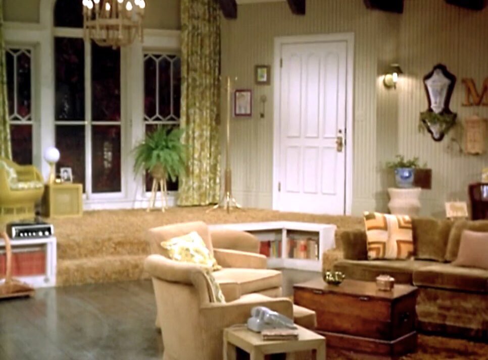 RetroNewsNow on X: "📺CBS Primetime, August 4, 1973: — On 'The Mary Tyler  Moore Show,' Mary mentions that she rents her Minneapolis studio apartment  for 'about $150' ($850 adjusted for inflation) https://t.co/0HvSlB5Dxy" / X