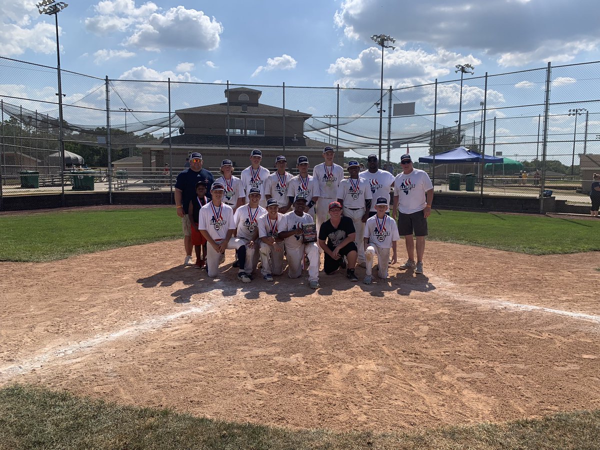 Martin0052's tweet photo. Couldn’t be more proud of Jameson and Team Illinois 13U, they came back from an 0-3 start, fought hard and won 4 bracket games earning the Championship win in the USSSA JASG 13U/14U Tournament.💪🏼🏆🥇 Well run tournament @IL_WI_USSSA and great job coaching @Bansheeq1 @fastballusa https://t.co/t7XfYHAwij