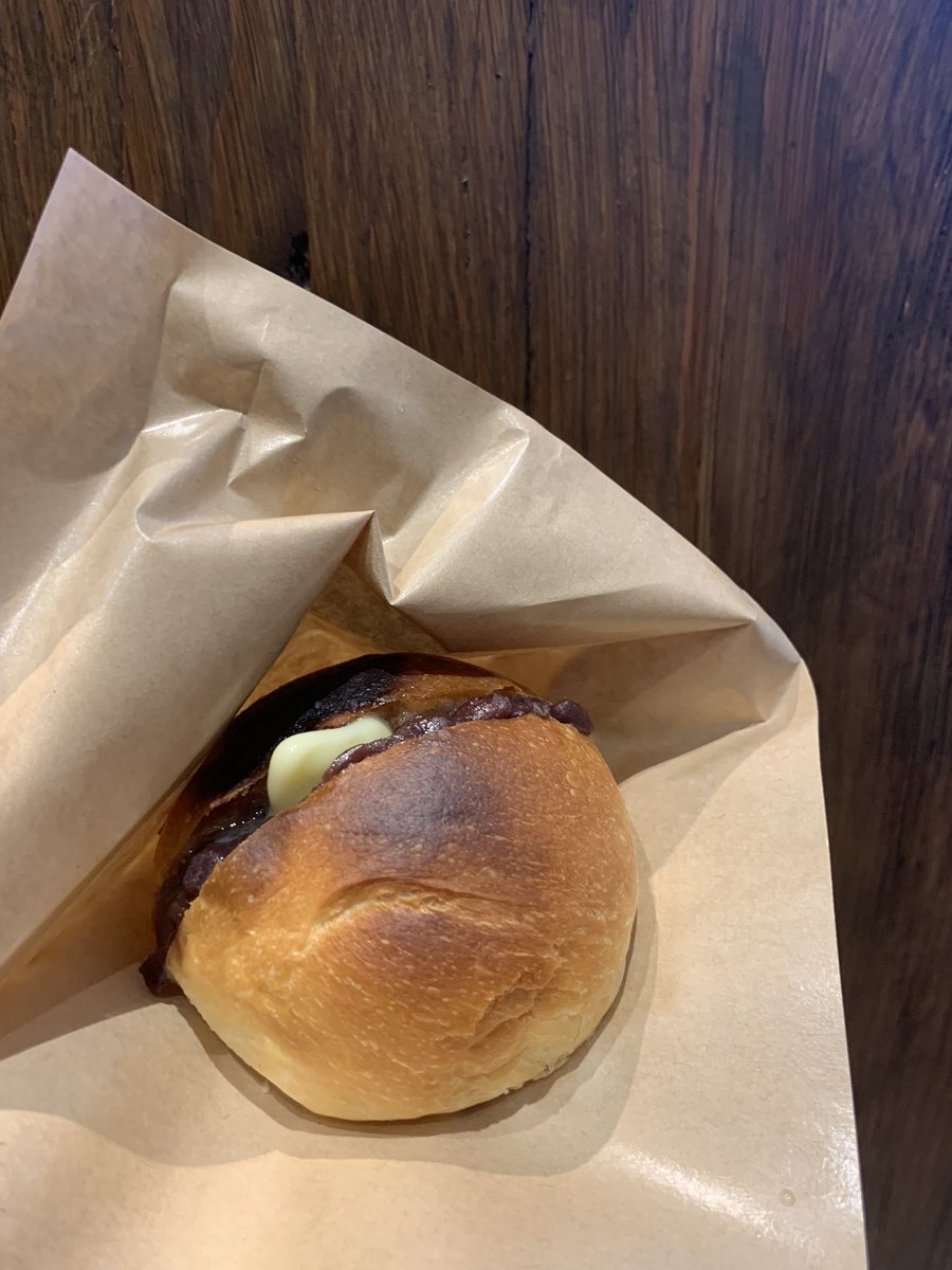 pharmacy_coffee's tweet photo. 本日のあんこバーガーと
ホットドッグのパンは…
Pine Fields Marketさんのパンを使用☺︎
数量限定なので、お早めにー!
#pharmacycoffeelab
#pcl
#pinefieldsmarket https://t.co/vLQxwjehR3