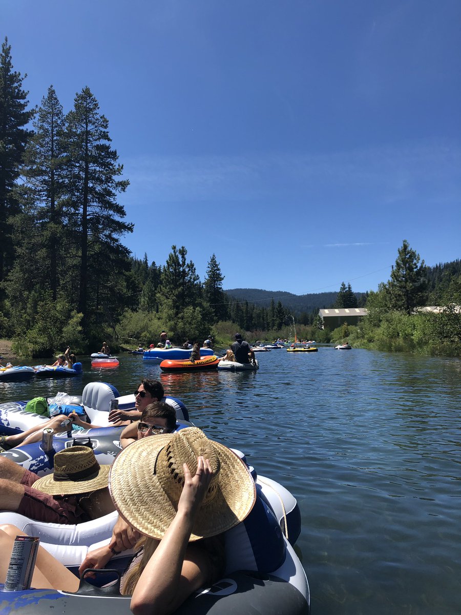 andreachorst's tweet image. I survived the Truckee River! 👏🏻......my tube, however, did not 😬 #TahoeCity #TruckeeRiver #RiverFloat #NorCal #summerfun