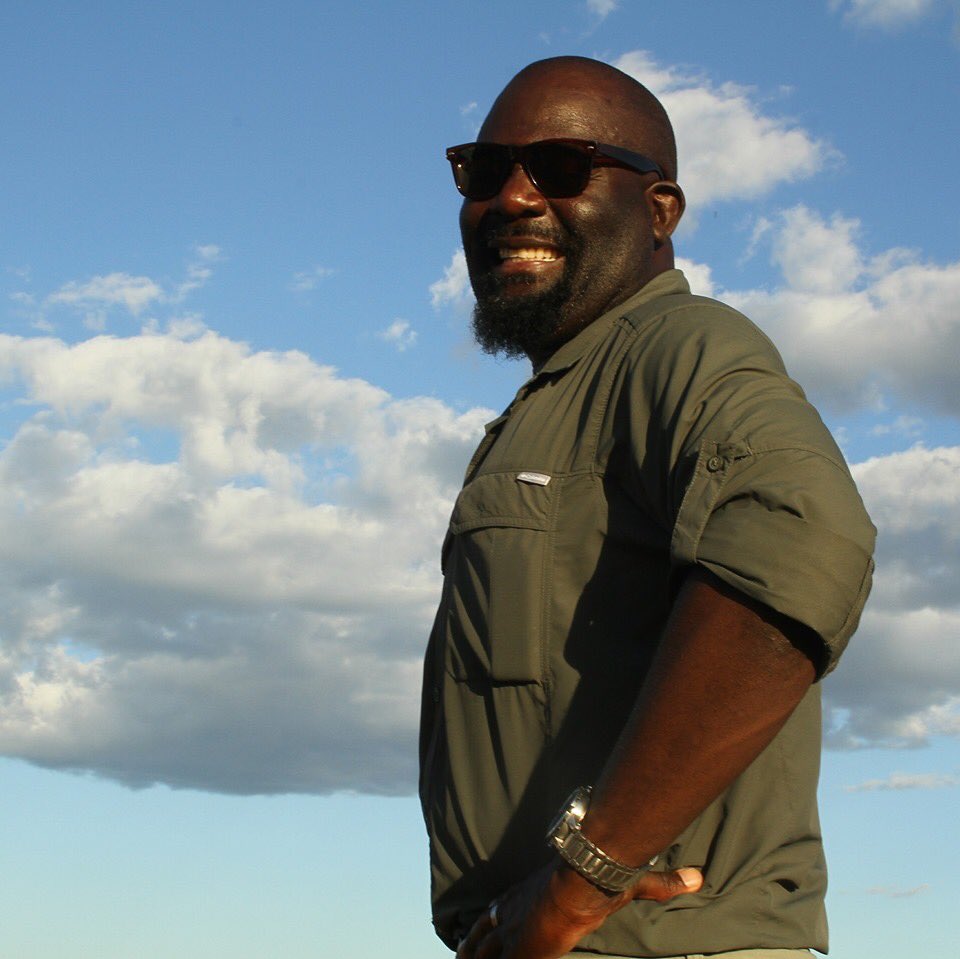 AfricanBushCamp's tweet photo. #MeetTheGuide: The one and only Alf Ngwarai!
Born into a family with a passion for conservation and over 20 years guiding experience, Alf knows the ins and outs of providing a memorable Safari.
Join Alf on a walking Safari at Nyamatusi: https://t.co/uhreIx87Y8
#VisitZimbabwe https://t.co/VTcQISDOKU