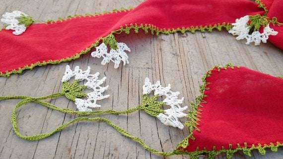 parlaperi's tweet photo. Red Cotton Fabric Scarf Wrap, Crochet Oya Flowers, Scarf and Headband in One #FabricScarf #FabricLariatScarf 
$23.43
➤ https://t.co/D8Uu6Txj2c https://t.co/1zJJZZ3bb5