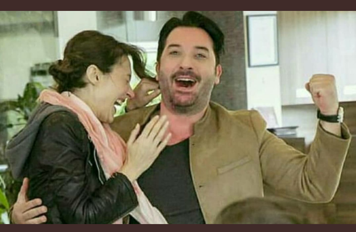 umudugokyuzu's tweet photo. Ya Arka Sokaklar olmayan imkansızlara imza atmış. Bide mutlu SONSUZ olsa...
#arkasokaklar♥
#ayhak♥
#selmes♥ https://t.co/rXXdmQIIGc