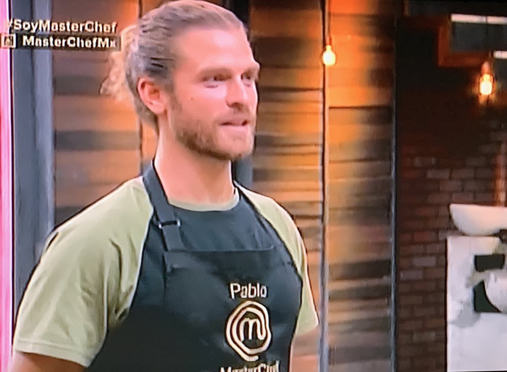 comentarios1010's tweet photo. @MasterChefMx @Pablo_ChefMX Aquรญ viendo al #Bizcocho de #PabloChef presentando sus #Bizcochos ๐จ๐ง๐ฐ๐ฅง๐ช๐
Y @anettemicheltv saboreando los pastelitos ๐๐ป๐๐ป๐๐ป๐๐ป๐๐ป๐๐ป๐๐ป#SoyMasterChef ๐๐ป https://t.co/e9ayIPQNAU