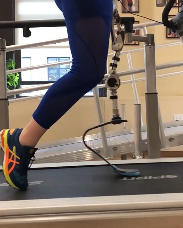 Attempting to run away from Monday⁣🐢💨

#sundayscaries #ottobock @ottobockus_ca #prostheticsinmotion #amputee #prosthetics #running #newyork ift.tt/2YGCuOP