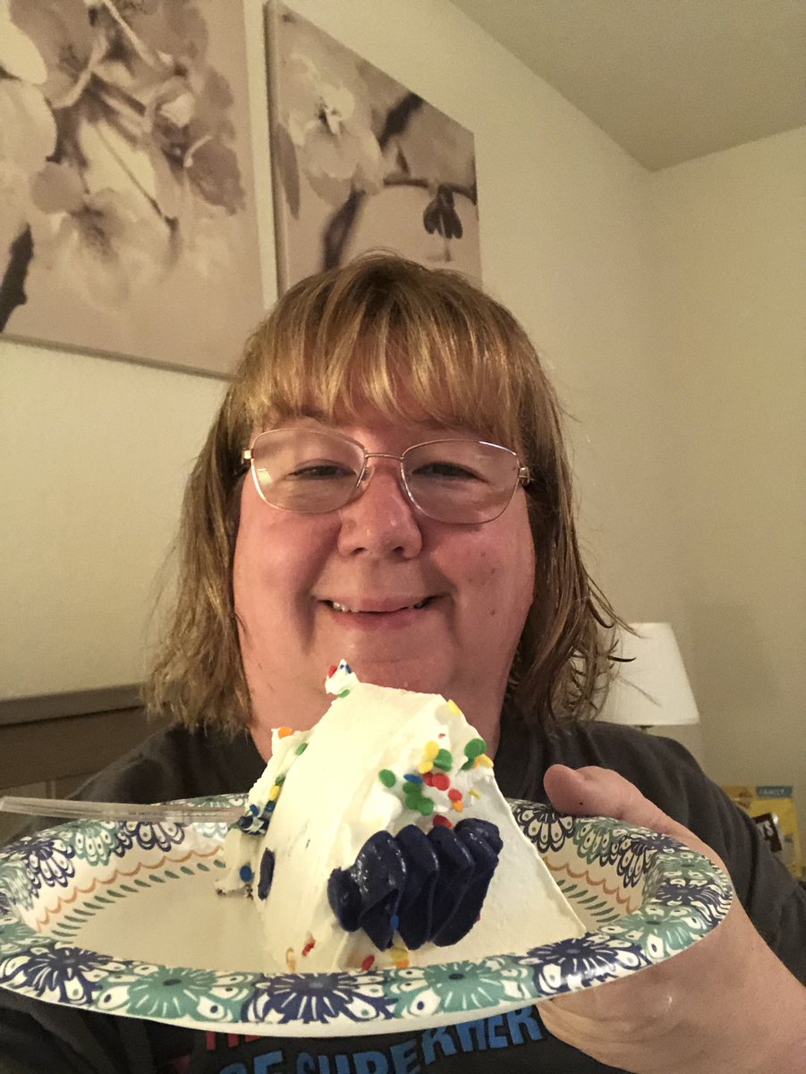 CatherineBAdams's tweet photo. Honoring my mom’s 73rd B’day! #exleytweets #summerselfiebingo #bingo2 https://t.co/dfjw36b2VD