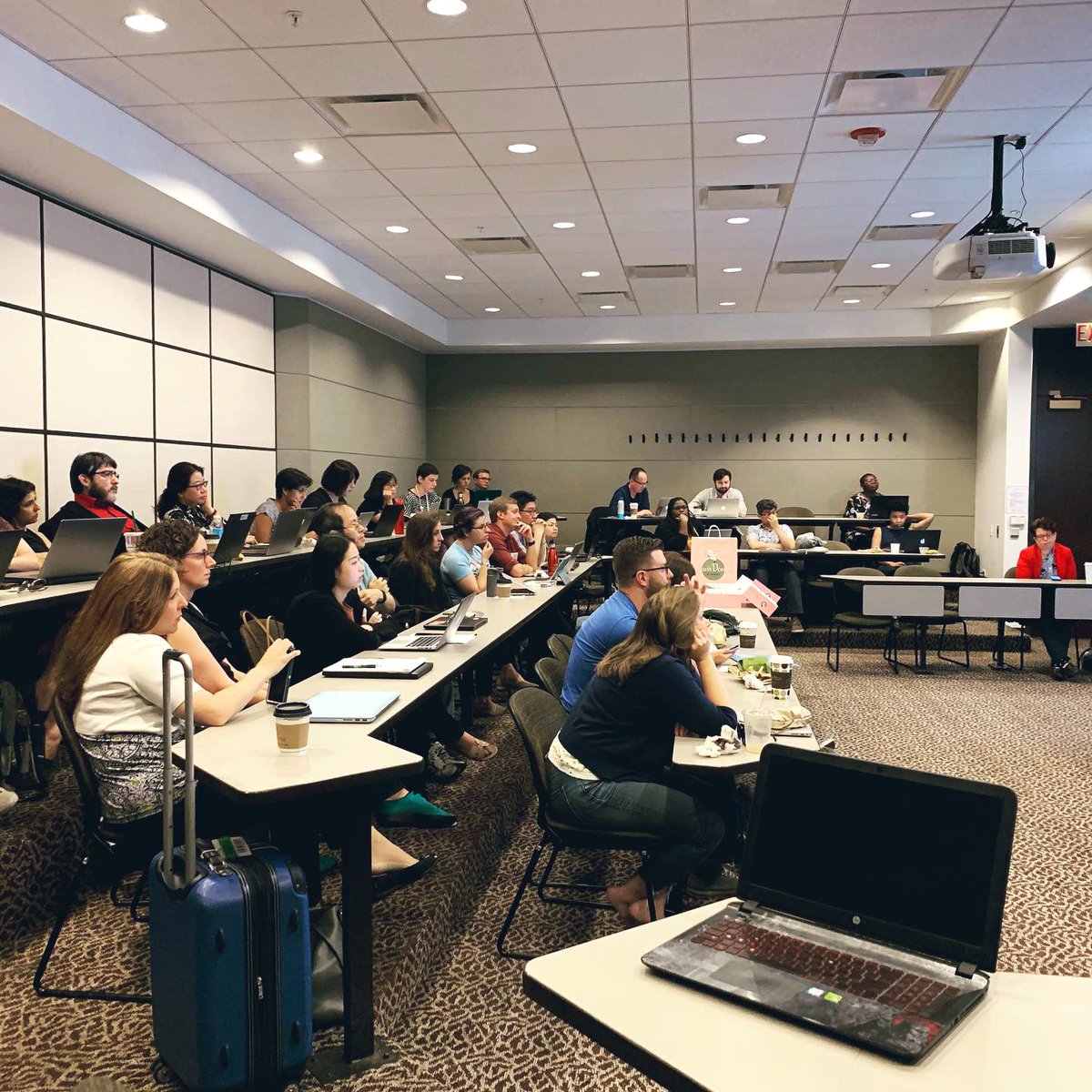 Jihyunii2's tweet photo. So precious experience and learning, for a week, with the great instructors and participants.
I was happy being a TA 😊
See you again!!
#MATI2019 #MetaAnalysisTrainingInstitute #Workshop #Chicago https://t.co/j8GZIqxxT1