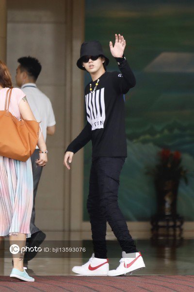 aasma_shine's tweet image. Yesterday at Beijing Airport😍@KrisWu

Photos by IC📷 3/4
#KrisWu #Wuyifan #KrisPak