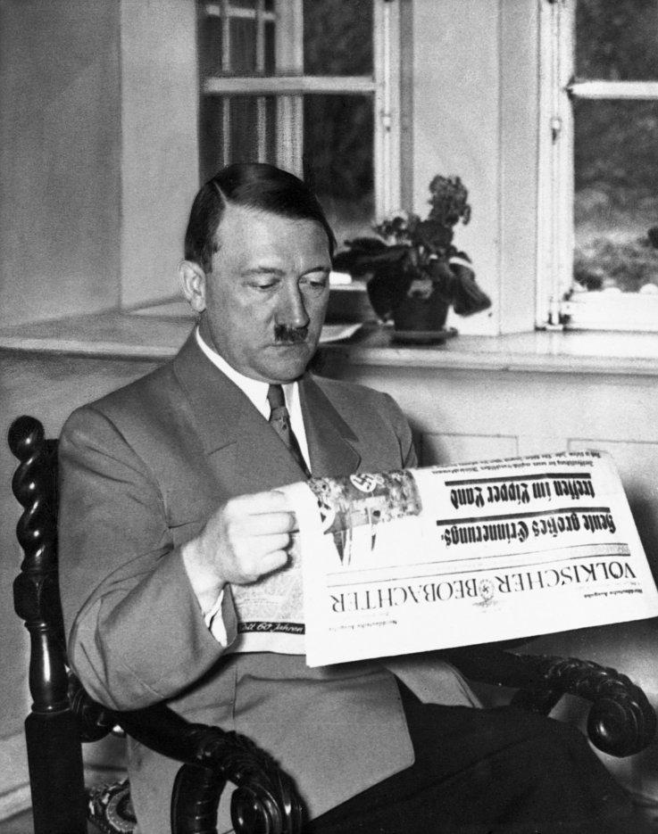 "Hitler was incredibly lazy. .. even when he was in Berlin he wouldn't get out of bed until after 11 a.m., and wouldn't do much before lunch other than read what the newspapers had to say about him, the press cuttings being dutifully delivered to him 8/ #resist  #facism