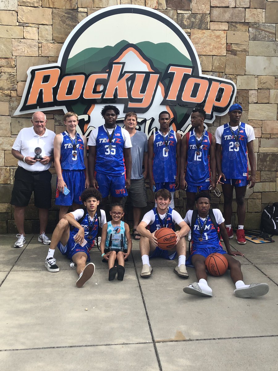 KyTeamz's tweet photo. It’s hard to believe it’s over.  The final season of TeamZ.   It’s been the best summer...the best team and parents!  Can’t wait to see what the future holds for these boys!! 🏀🏆🥇💯🏀 https://t.co/lxZw6uIoKk