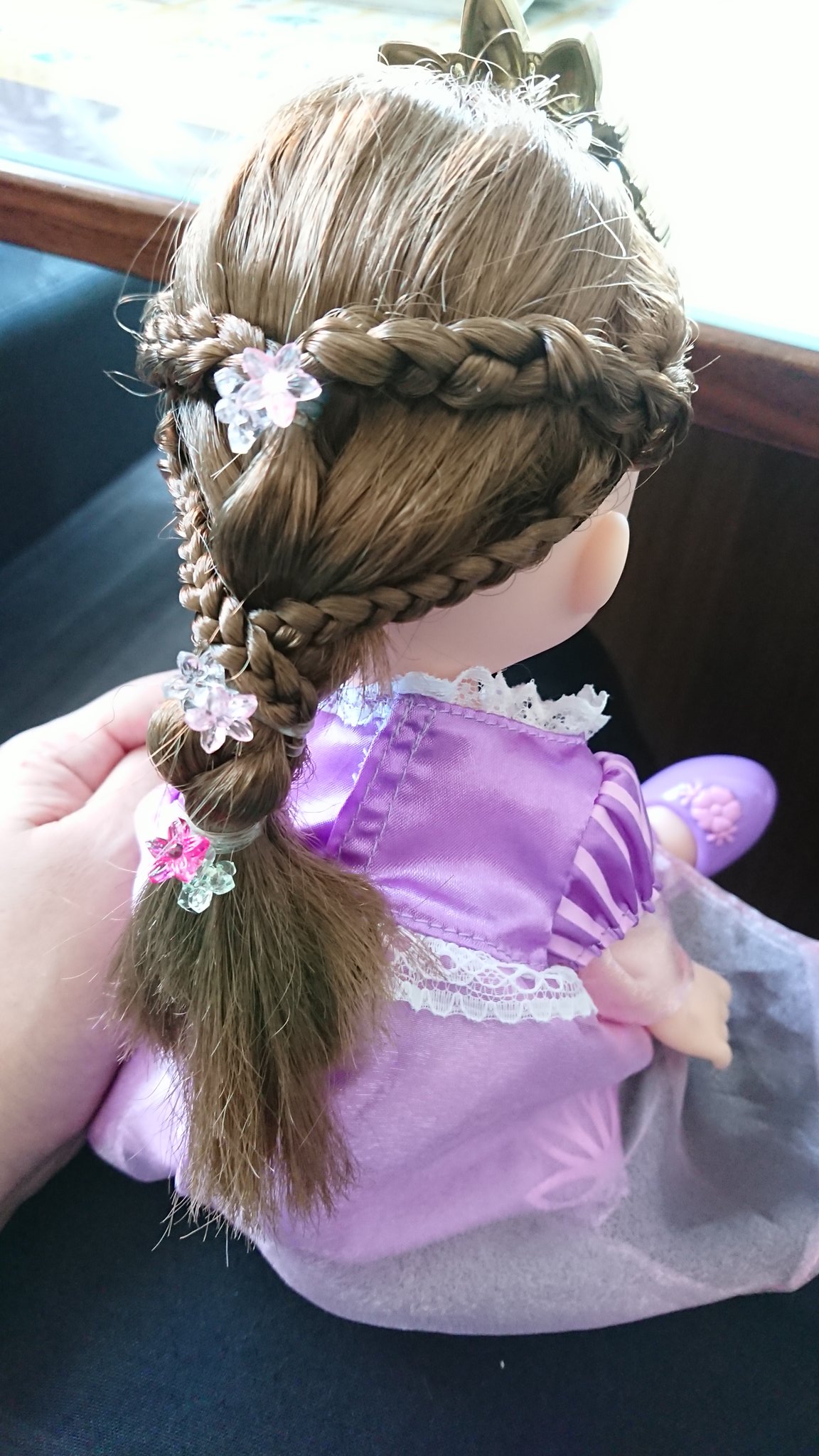 ট ইট র コロナ 子供のおもちゃのソランちゃん ラプンツェルの服を着せたから髪型をちゃんと編みました 綺麗に出来たかな ラプンツェル T Co Ecbwxnjb5s ট ইট র