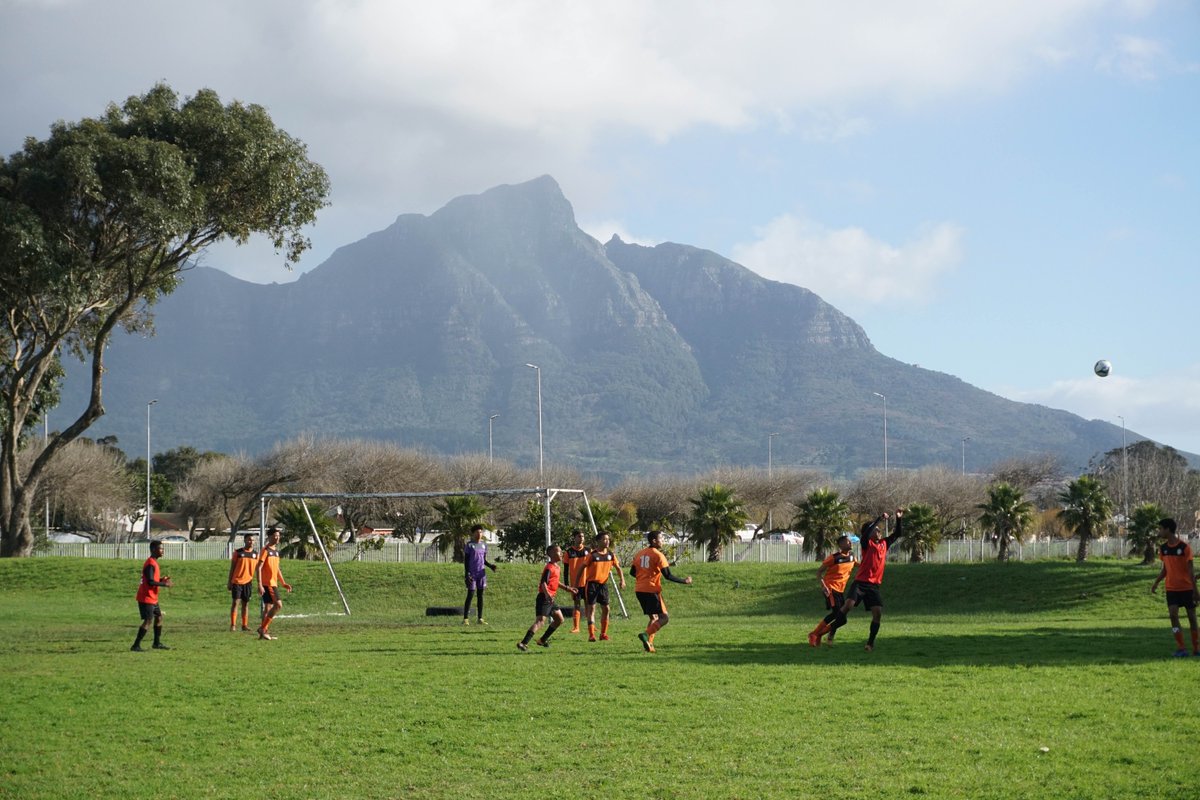 Ubuntu_Football's tweet image. *Results*
Another fun weekend facing off against Cape Umoya! 

U12: Ubuntu 4-2 Umoya
U14: Ubuntu 9-2 Umoya
U16: Ubuntu 4-1 Umoya
U18: Ubuntu 1-3 Umoya