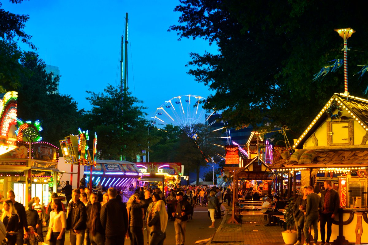 Het eerste weekend van Park Hilaria is goed bezocht. Wat was het toch weer een feest! Park Hilaria vindt nog plaats tot en met aanstaande zondag 11 augustus en is gratis toegankelijk.

#parkhilaria #eindhoven