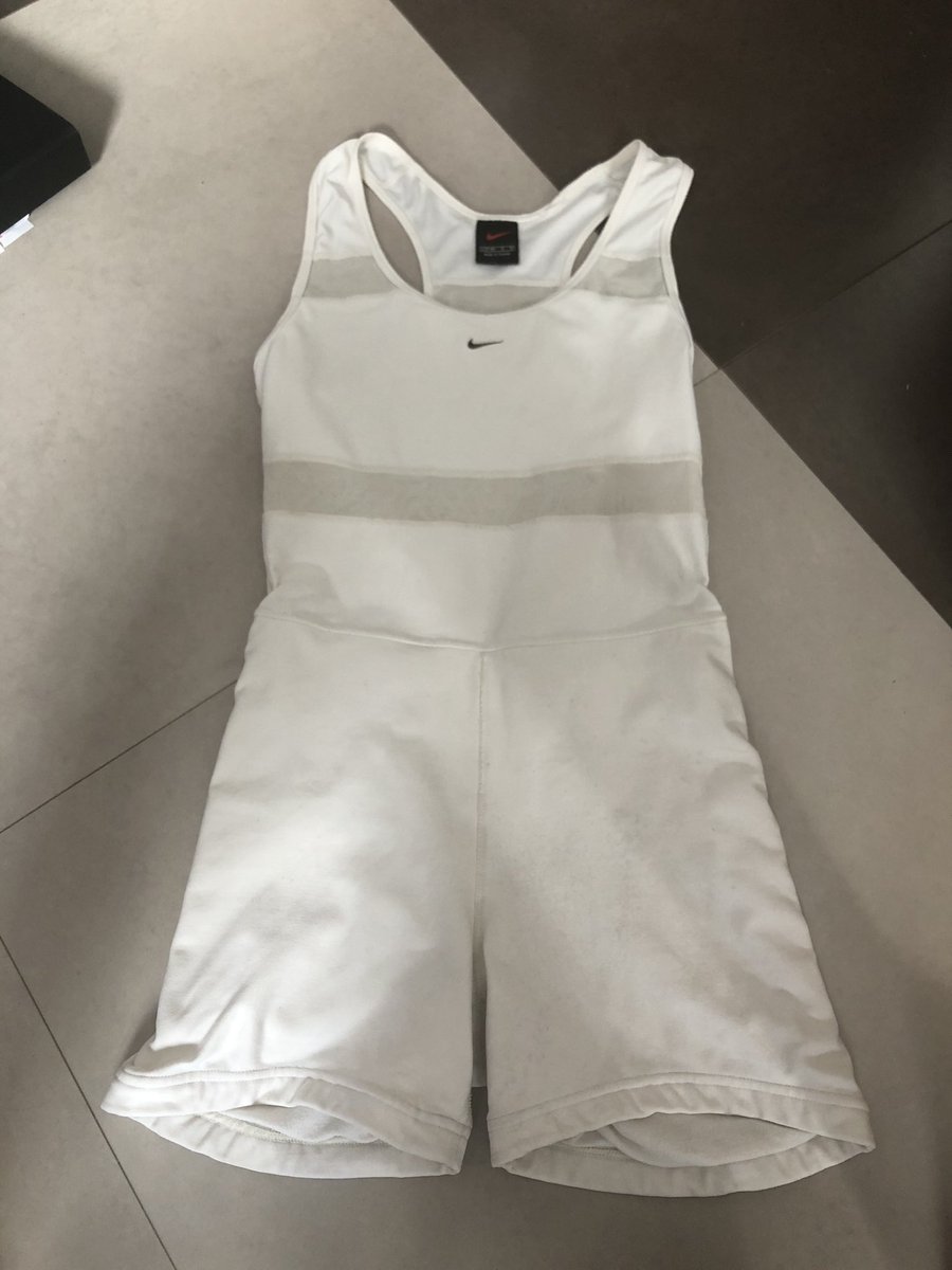 HardyGaelle's tweet photo. @Nike @nikeprodesigns @nikestore We are looking for these kind of suites. Do you guys still make them? We need some more on August 17 for the Belgian Showski Competition. #sendhelp #welovethem https://t.co/1cUquonlJe