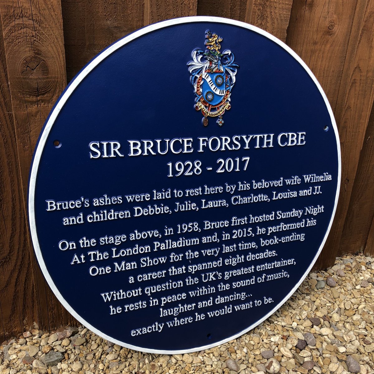 Signcast's tweet image. A Blue Plaque we made to commemorate the late Bruce Forsythe CBE. #blueplaque #comemmoration #bruceforsythe