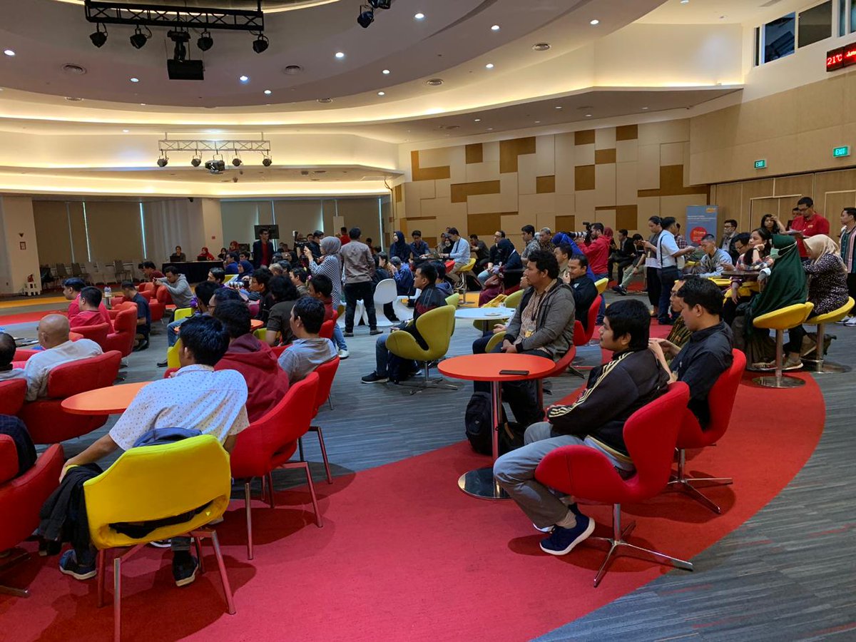 IDCamp tweet media