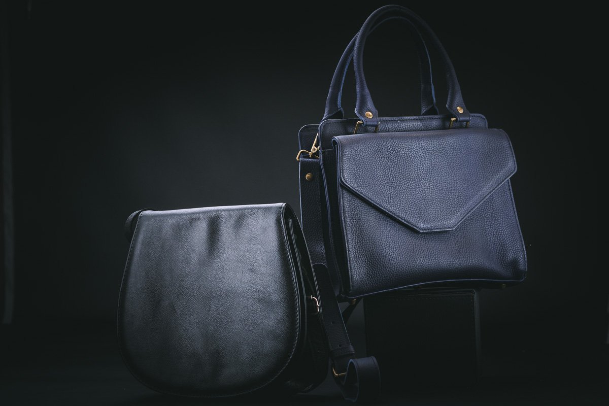 goplacesdigital's tweet photo. Ladies, Step Out In Style and Make That First Impression Last A Lifetime With Our Selection of bags @leather_kenya
#GoLeatherMasters #leathercraft #MondayMotivation #handbags #ladies #LeatherMasters #MondayMorning https://t.co/wj58QQ7Zmo