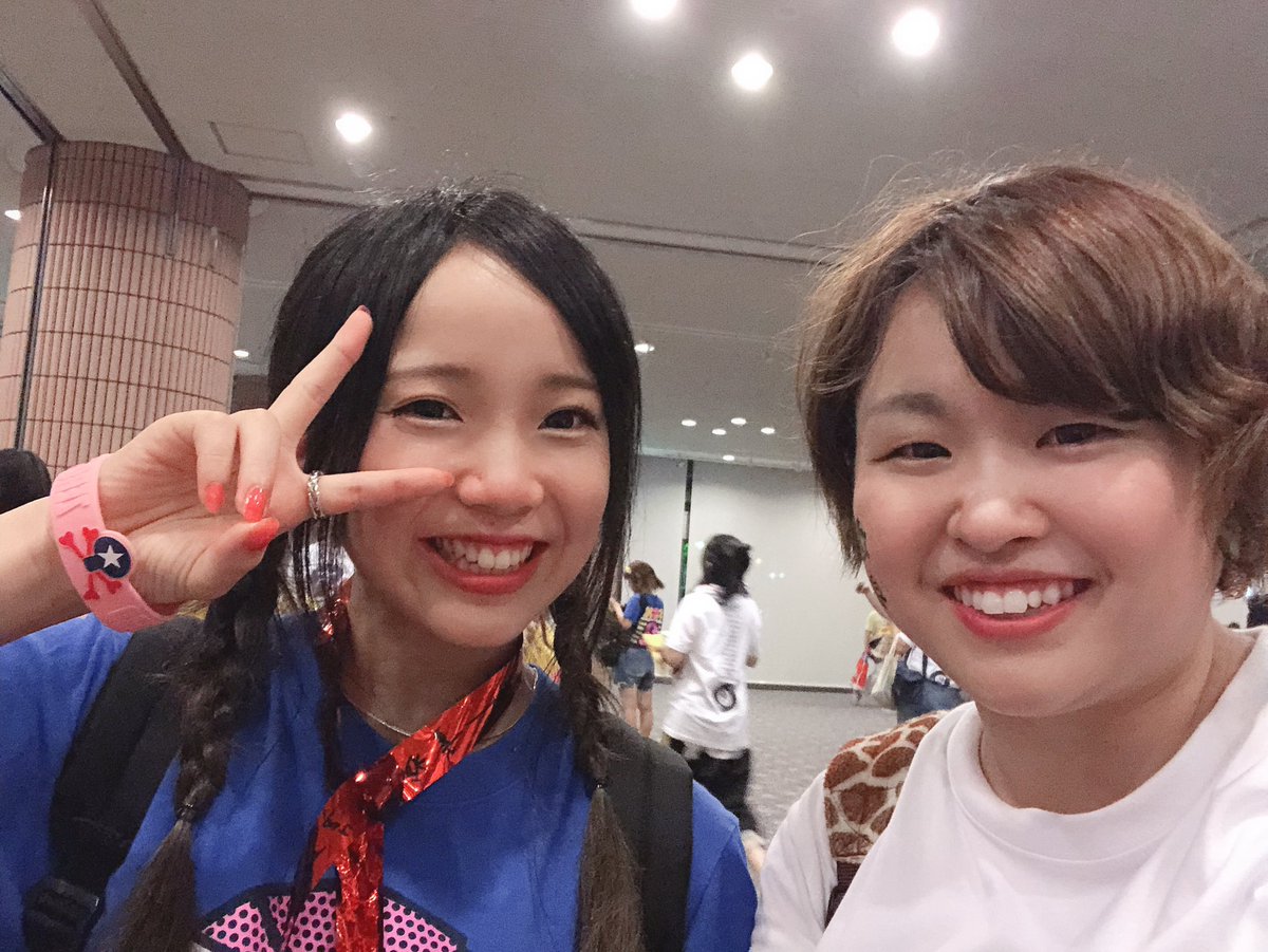 Gomyway02's tweet photo. @UCREWU 会えてよかった〜☺️
今年もありがとう😘💗 https://t.co/7rWFpDXEN2