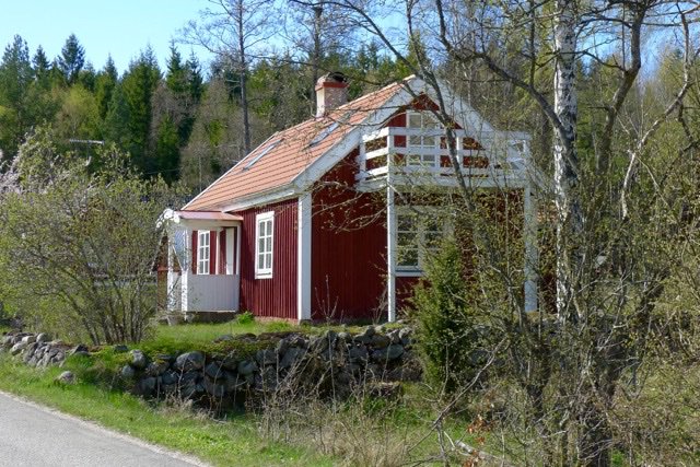 Hi folks. I am a cook & food campaigner in Scotland. Eager to make a difference I created Scottish Food Guide & Scottish Cheese Trail in 2002 scottishfoodguide.scot  Married to a Swedish farmer we also have a wee organic croft, ‘torp’ in Småland. #sustainablefood #haymeadow