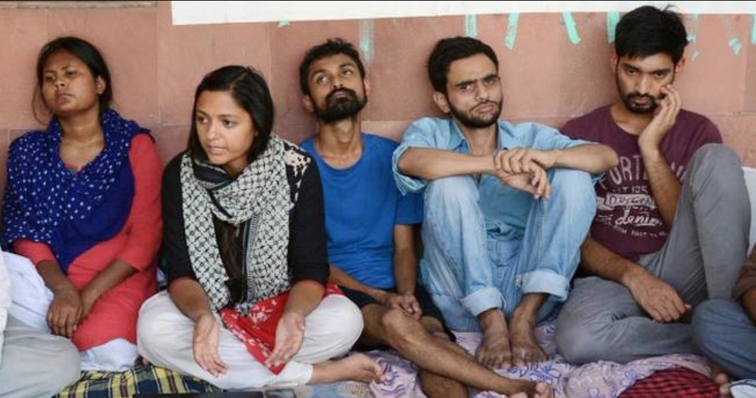 SijuMoothedath's tweet photo. Reactions of Anti-Nationals after hearing the news of #Article370 removal 😂

#JammuAndKashmir #AmitShah https://t.co/GtXztB1Cgs