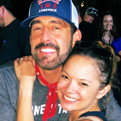 MaryRamby's tweet photo. @aaron_watson #NewProfilePic https://t.co/OFQqTJs82R