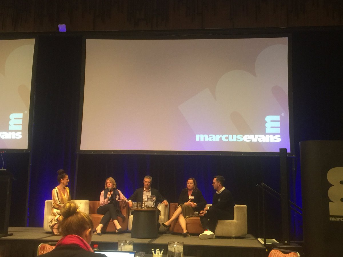 Sue_Armstrong1's tweet photo. Great panel of experts...Chantelle Lane from AusPost talks about the importance of customer experience. Rebecca Burton of EY builds on this and talks about customer insights and building an emotional connection. #MKTSummit #marketing #customerinsights #customerexperience https://t.co/uJNskTae0p