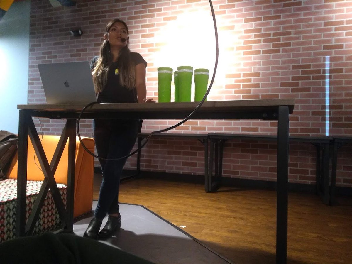 dandre_coder's tweet image. Gracias a todo el equipo organizador de la #jsweek Medellín, ha sido una bonita e importante experiencia en mi vida profesional 🙌😁