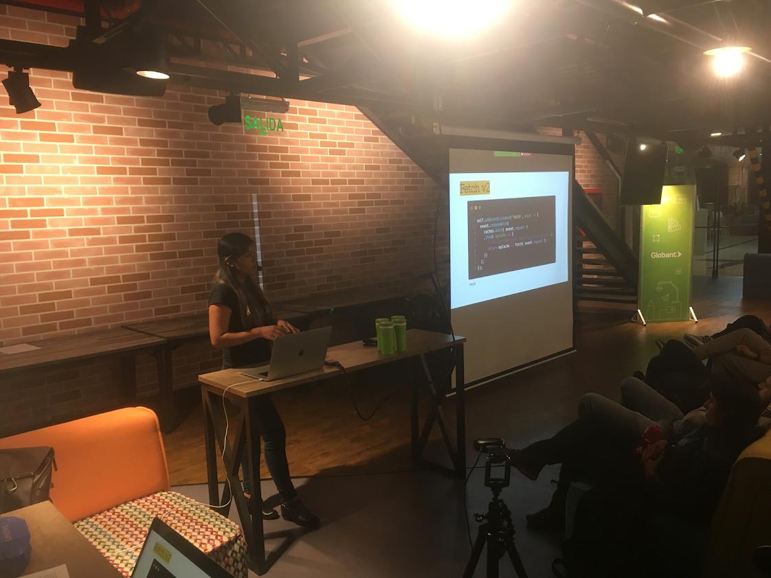 dandre_coder's tweet image. Gracias a todo el equipo organizador de la #jsweek Medellín, ha sido una bonita e importante experiencia en mi vida profesional 🙌😁