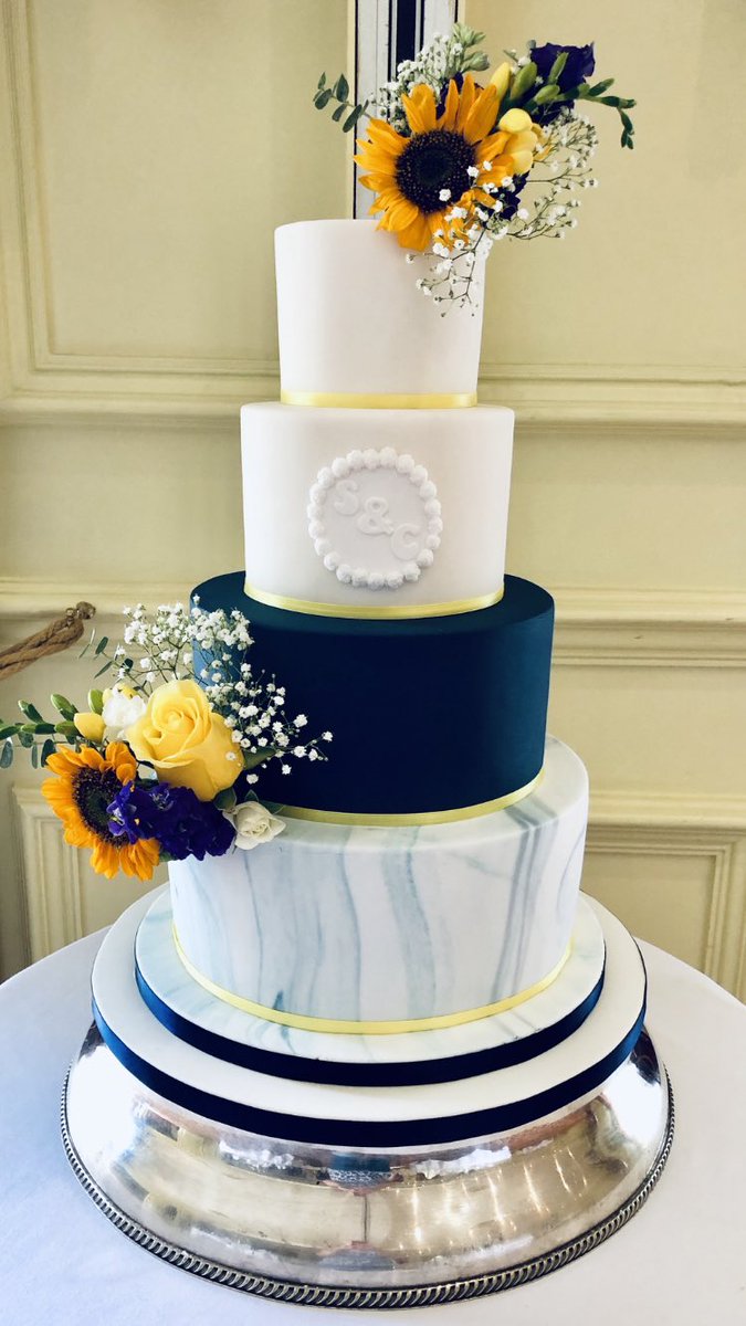 nettyscakes's tweet photo. Congratulations Mr and Mrs Horsfall. #wedding #cake #Sunflowers @Yorkpavilion https://t.co/Ym73SarYMX