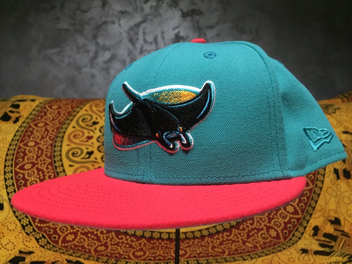 tennets_bi's tweet photo. Today #TampaBay #Rays #LogoZoom #9Fifty @NewEraCapTalk #BringBackNECTalk @NewEraEurope ⁦@MyDopeHatGame⁩ https://t.co/txSeTXv7De
