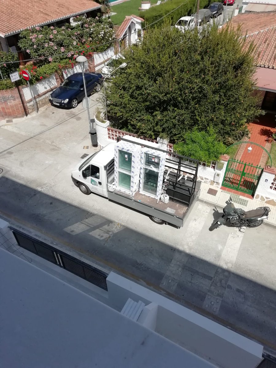 E3Windows's tweet photo. Instalación de ventanas de alta eficiencia. Instalador homologado por el Club de la eficiencia energética de #E3Ventanas&amp;Passivhaus #Ventanas #VentanadePVC #VentanasMalaga #Passivhaus #CasasPasivas #VelezMalaga #TorredelMar #EficienciaEnergética #ClubEficiencia #Deceuninck https://t.co/hugabvt5e4