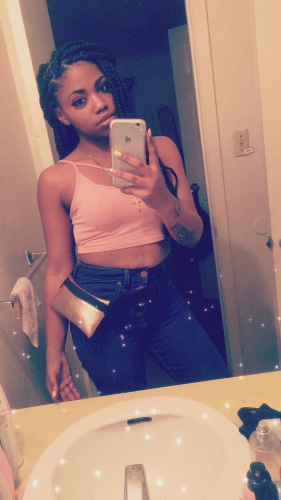 JuicyyMoe's tweet photo. It’s Bitches Like Me 💋 That Make Niggas Follow The To Parties 🙃 So ...Follow Me To @DollzCrazy #EtxClassAct 🎥🎬
Ft. @NubreedPrince 🗣🎤
August 30th 📌
Doors Open 10pm-3am 📌
#GreekDiscount
BYOB
SECURITY ENFORCED ‼️
#PARTYGIRLPROMO ✨ https://t.co/VIGbN3wX6d