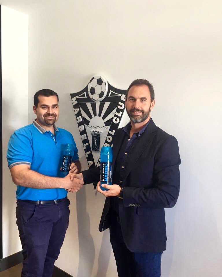 marbella_fc's tweet photo. 💥¡NUEVO PATROCINADOR! 

➰¡Empezamos el día con una gran noticia! 

Damos la bienvenida a nuestra familia blanquilla a #UltimateHydro, la bebida isotónica que favorecerá la hidratación y recuperación de nuestros jugadores.
¡Bienvenidos! 💪🏼
.
.
.
#NuevoMarbella
#SoñemosEnGrande https://t.co/XXhfuCPyc2