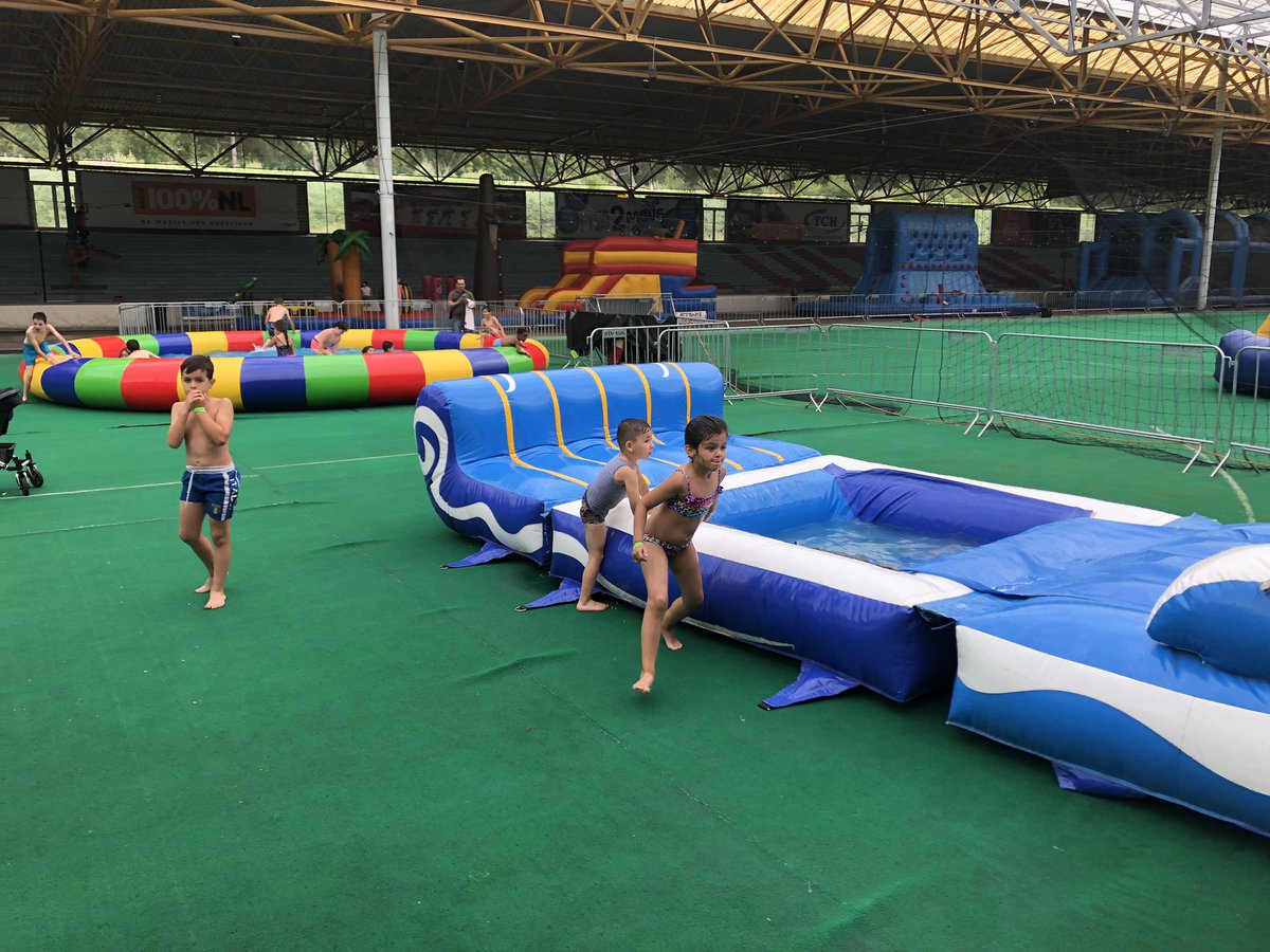 abdelelkadi_'s tweet photo. Elk jaar kunnen we met jeugd gratis naar het sport en spelpaleis in @DeUithof. Gister samen met Mounaim van @Streetsport070 en de achter gebleven jeugd geweest. Zo hebben ook zij een leuke vakantie! @DeUithof en sport en spelpaleis bedankt. @Mooiwelzijn @vwvrederust https://t.co/AUqdHGKvOB