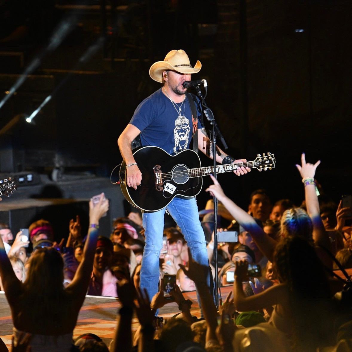 WatershedFest's tweet photo. Tonight sure did look good on you, Shedders! #WatershedFest #SundayFunday https://t.co/7dnryIuZku