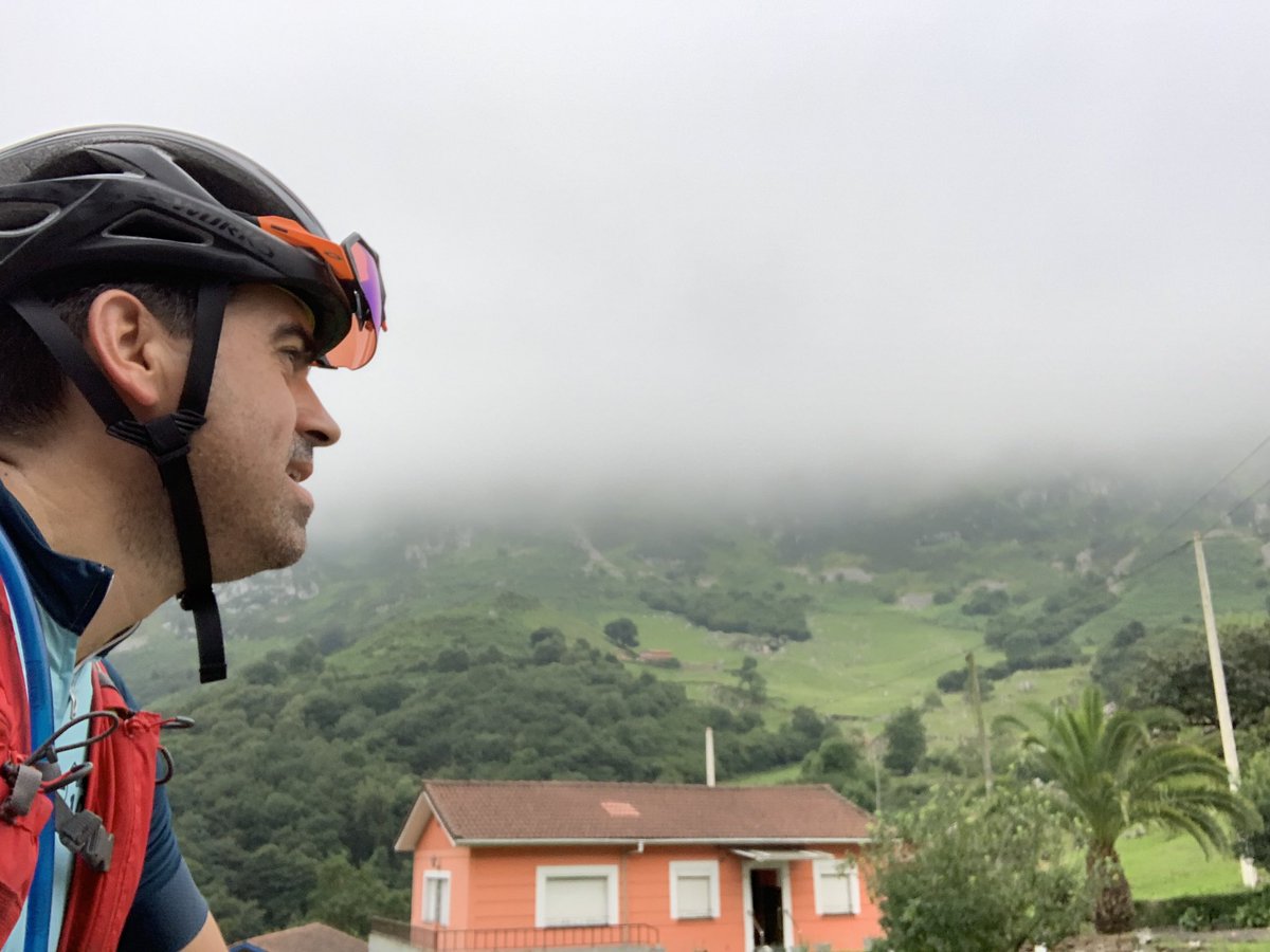 jcompan's tweet photo. Feliz después de haber cumplido uno de los hitos importantes que tenía para este año. Subida al L’Angliru, también conocido como “El Olimpo del Ciclismo”. Lo más duro física y psicológicamente a lo que me he enfrentado hasta la fecha😓🏋️‍♀️🏋️‍♀️🏋️‍♀️🚴🚴🚴.#ILoveCycling #ILoveChallenges https://t.co/2KvNAzbD4U