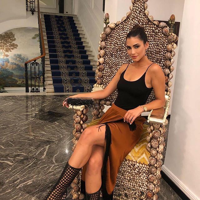 quisisanacapri's tweet photo. #quisisana #quisisanacapri #ilovequisi #quisi #lhwtraveler #leadinghotels #remarkablyuncommon #Repost @zayneb.azzam with ・・・
Queen of my castle 👑 https://t.co/v038zf6y4O https://t.co/unBcDqUFSG
