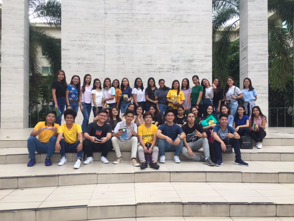 ianmghs's tweet image. #TatakTamaraw2019 #IABF 
BSA131-132 Family💚💛