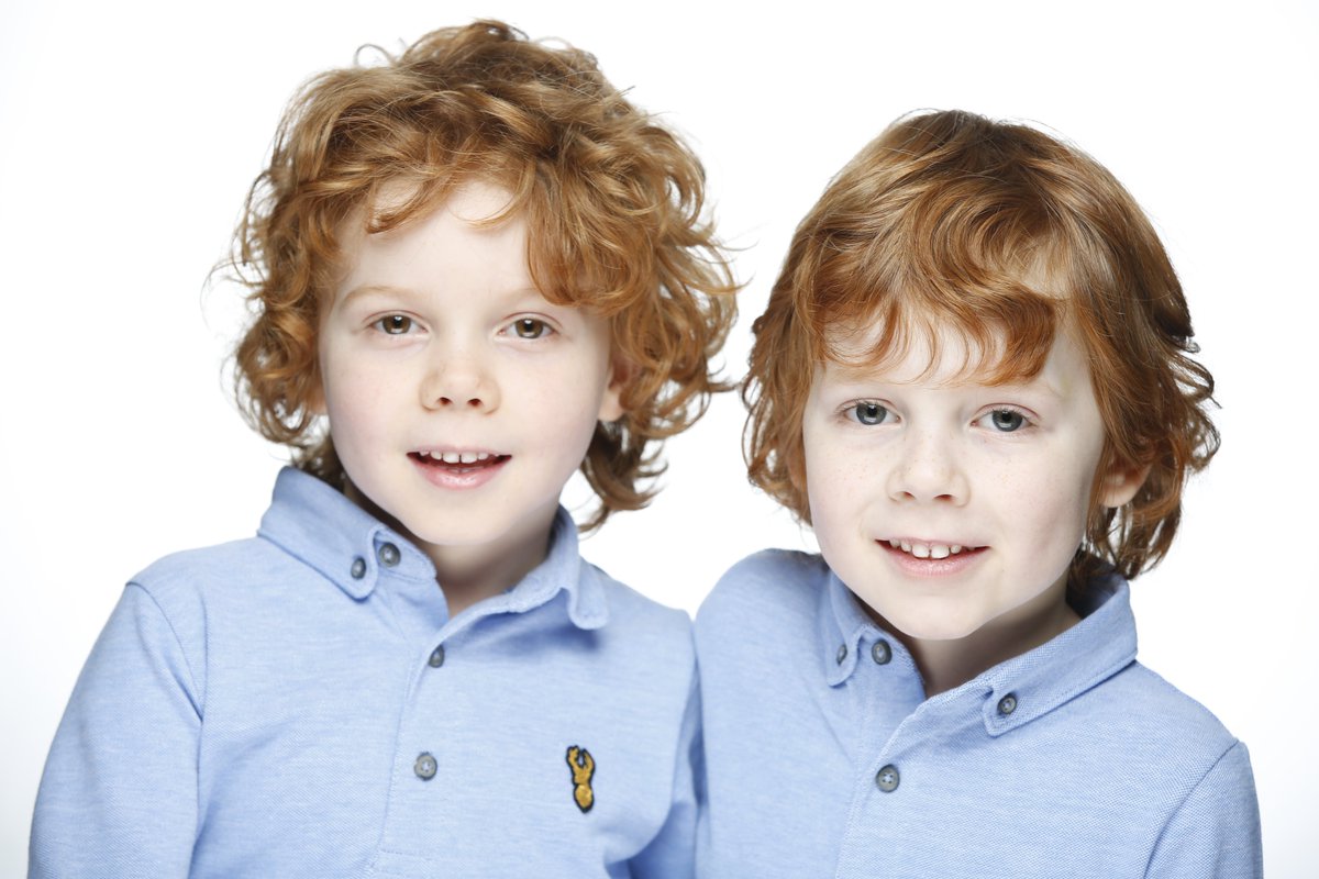 QuirkyKidz's tweet photo. These absolute gems have landed a fantastic commercial job for a well known fast food chain. Have fun on set this week Samuel bros @PQAHull #twins #twinlife #actors #commercial #cute #siblings #keepitquirky #london #northerners #pros https://t.co/HHb517okS6