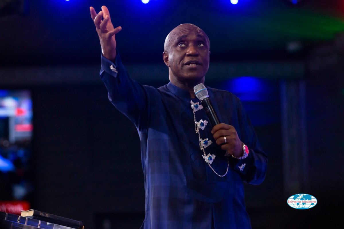 DavidIbiyeomie's tweet photo. [Prophetic Declaration For This Week]

I call forth the hand of God to rest upon! Supernatural favour will distinguish you this week!
I decree in the name of Jesus, where ever you are in any part of the world, YOU ARE BLESSED!!!

#DavidIbiyeomie
#PropheticDeclaration https://t.co/xVWTeajc4p
