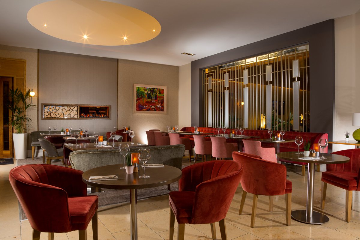 Cknock_Hotel's tweet photo. Delicious food, a relaxing atmosphere and exceptional service - Plan the perfect escape to Castleknock Hotel this summer.
Book your stay at https://t.co/tbgAOOYj3V
#BreakAwayFromNormal https://t.co/EFFcSAM1Za